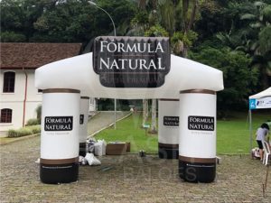 Tenda e Barraca Inflável personalizado fabricado pela Flash Balões